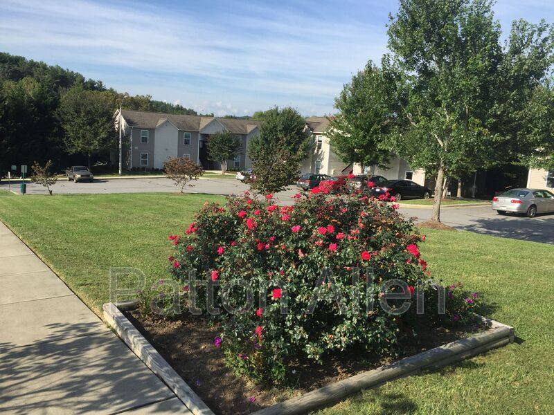 Apartment for rent at 25 Maybelle Lane #MAYBELLE M, Weaverville, NC 28787