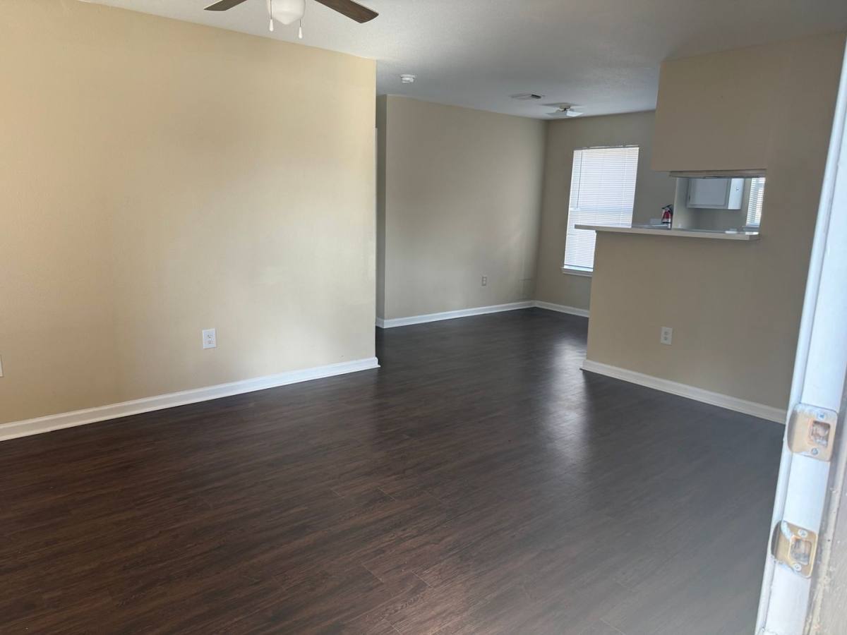 Apartment for rent at 19610 FM, Waller, TX 77484