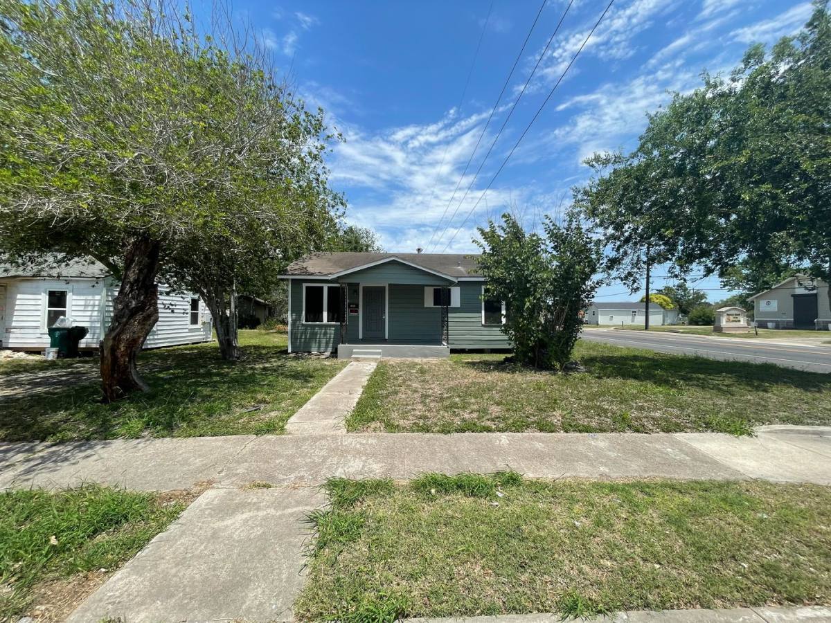 House for rent at 4650 Valdez Dr, Corpus Christi, TX 78416