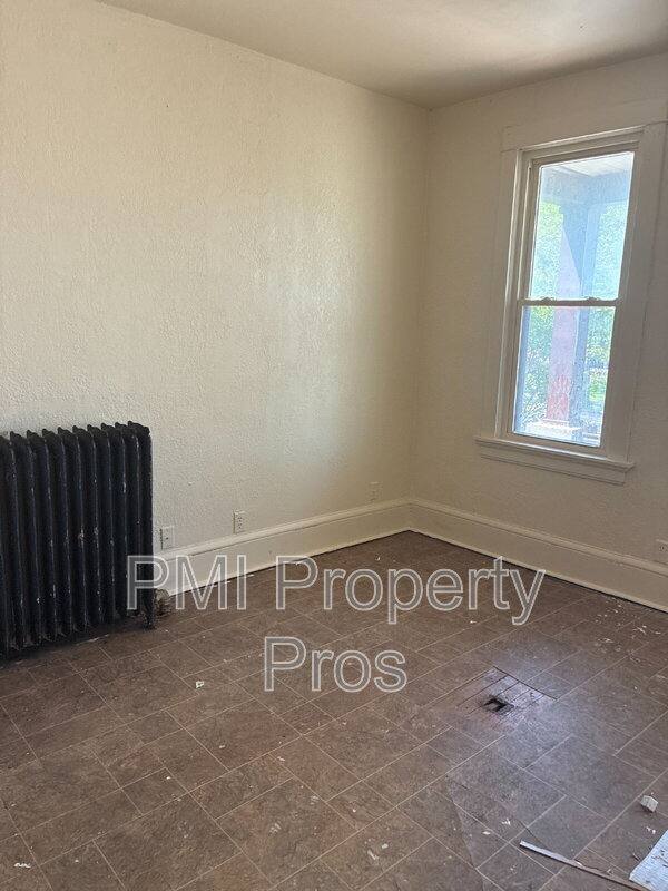 Apartment for rent at 1562 S 7th St, Milwaukee, WI 53204