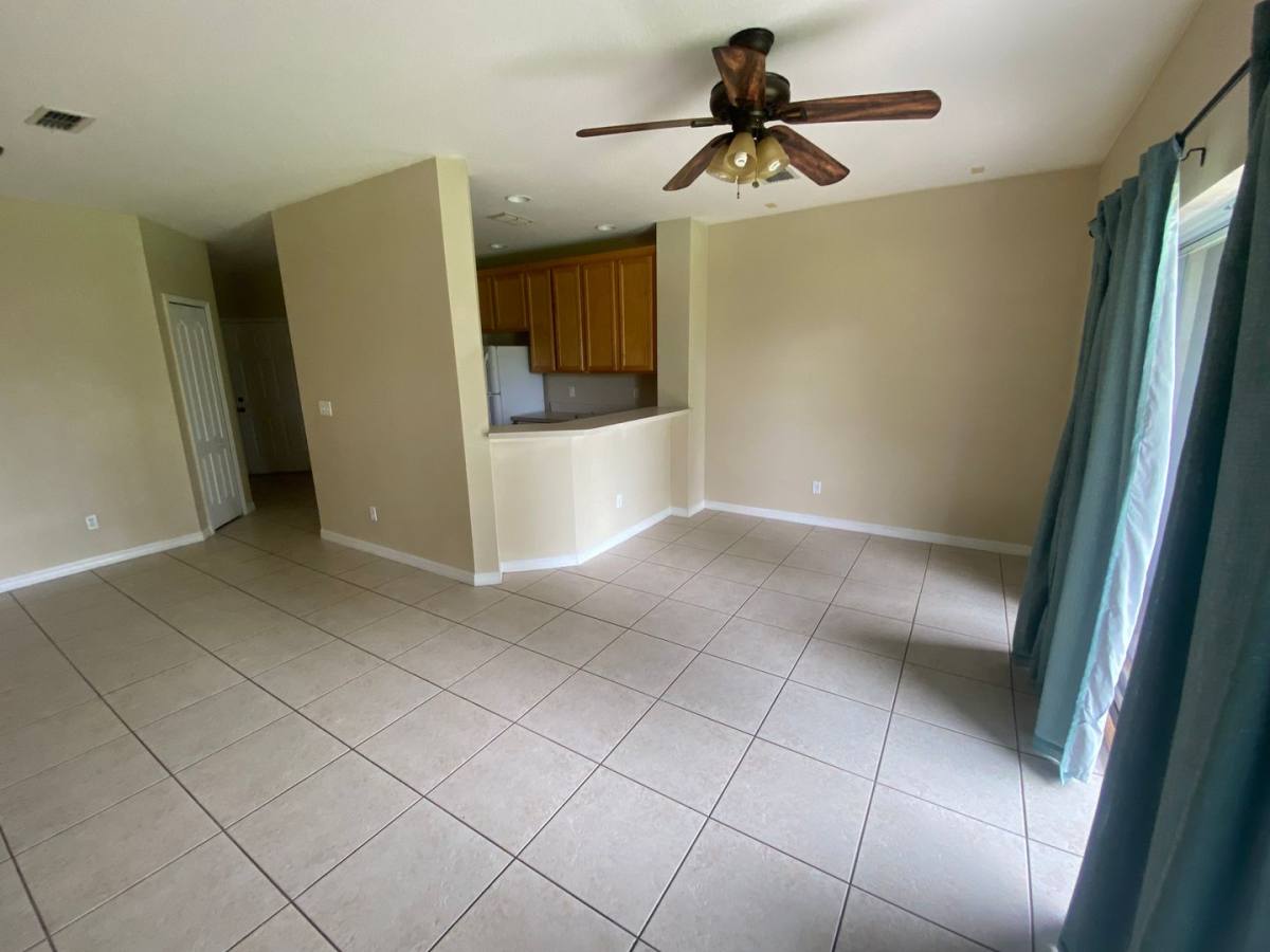 Townhouse for rent at 9448 Flowering Cottonwood Rd, Orlando, FL 32832