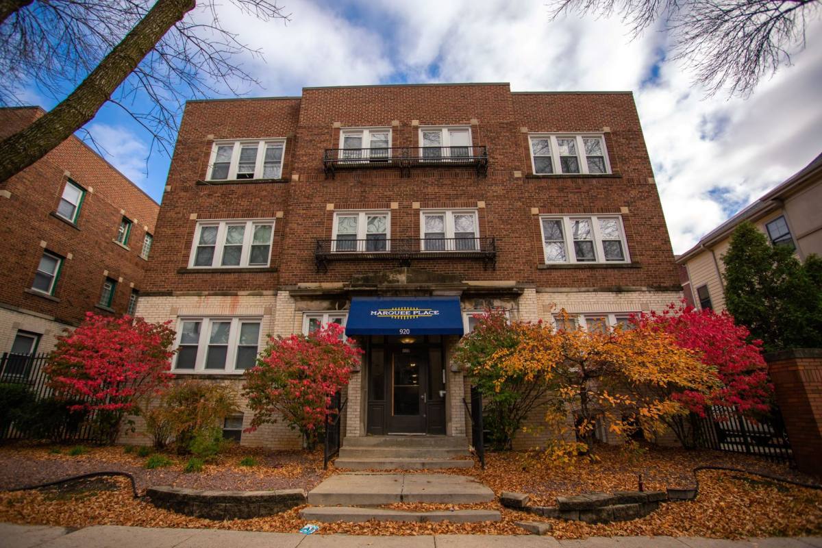 Apartment for rent at 920 & 928 N, Milwaukee, WI 53233