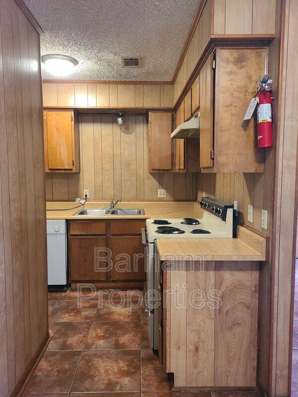 Apartment for rent at 318 Houston St #8, Nacogdoches, TX 75961