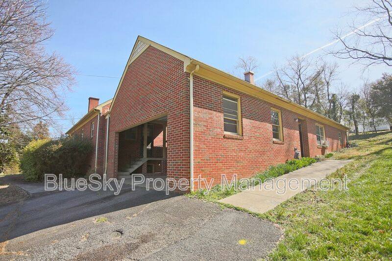 Apartment for rent at 912 St Charles Ave #B, Charlottesville, VA 22901