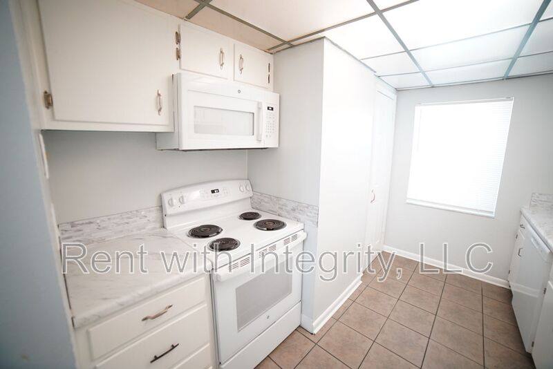 Apartment for rent at 2325 W Pensacola St #131, Tallahassee, FL 32304