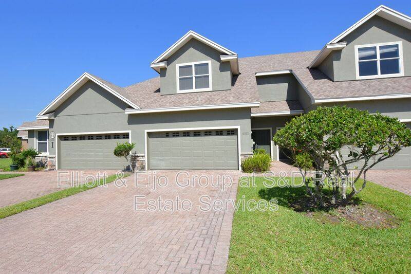 Townhouse for rent at 6352 Sedgeford Dr, Lakeland, FL 33811