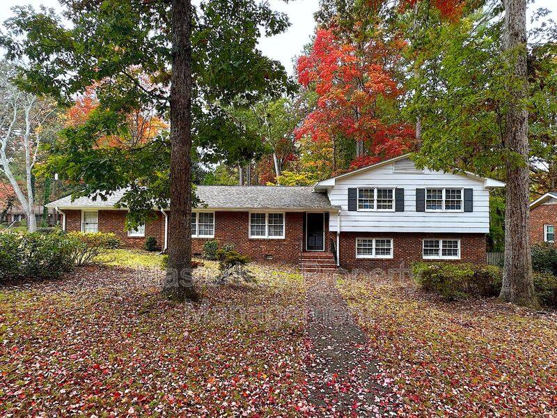 House for rent at 544 Ellynn Dr, Cary, NC 27511
