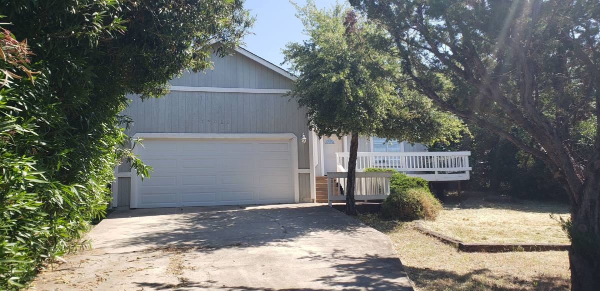 House for rent at 19080 Stonegate Rd, Hidden Valley Lake, CA 95467
