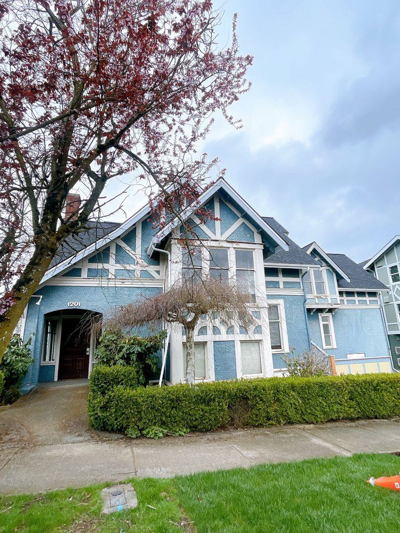 Apartment for rent at 1201 N Garden St, Bellingham, WA 98225