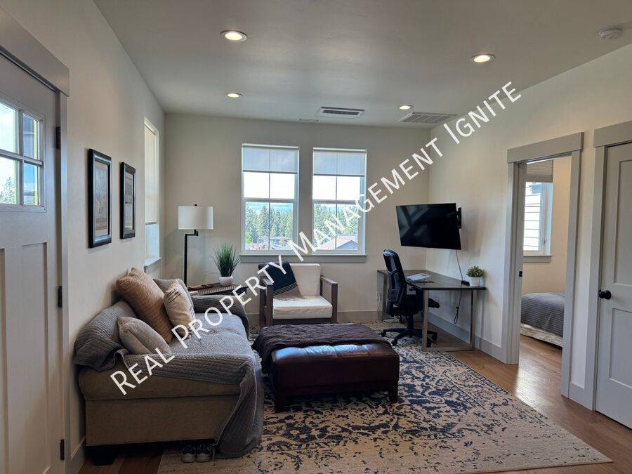 House for rent at 62677 NW Mehama Court #2, Bend, OR 97703