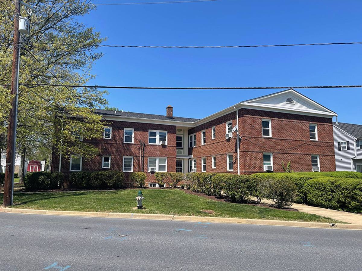 Apartment for rent at 332 11th St, Laurel, MD 20707