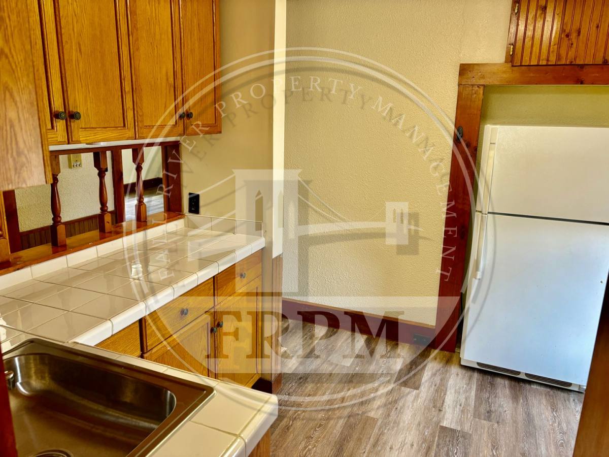 Apartment for rent at 282 Sprague St, Fall River, MA 02724