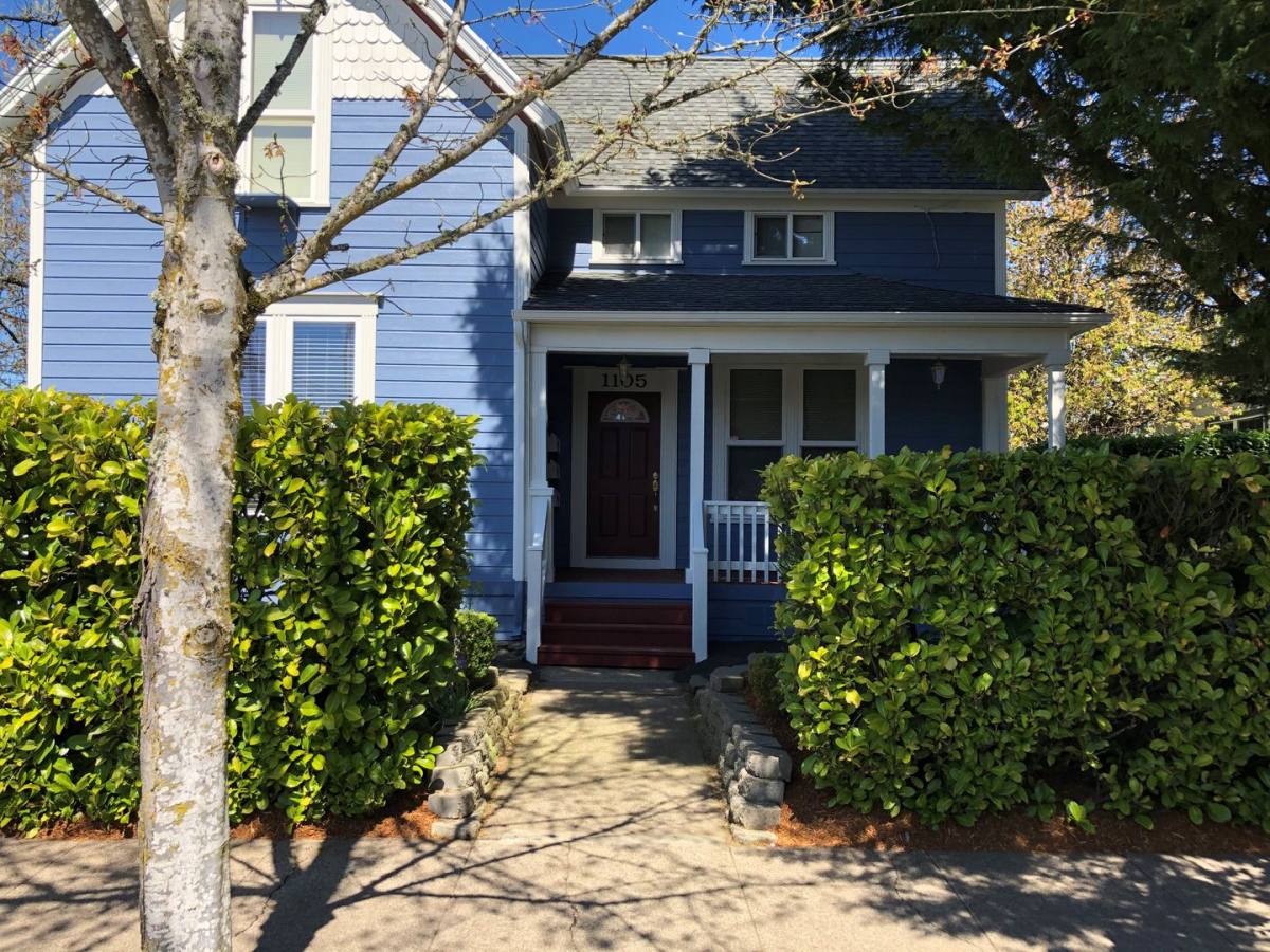 Apartment for rent at 1105 1st Ave NE, Albany, OR 97321