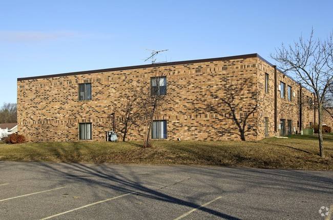 Apartment for rent at 104 10th Ave SE, Saint Joseph, MN 56374
