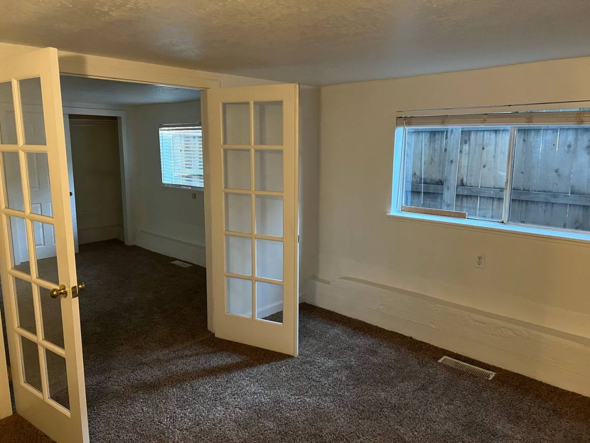 Apartment for rent at 597 E 4th St, Chico, CA 95928