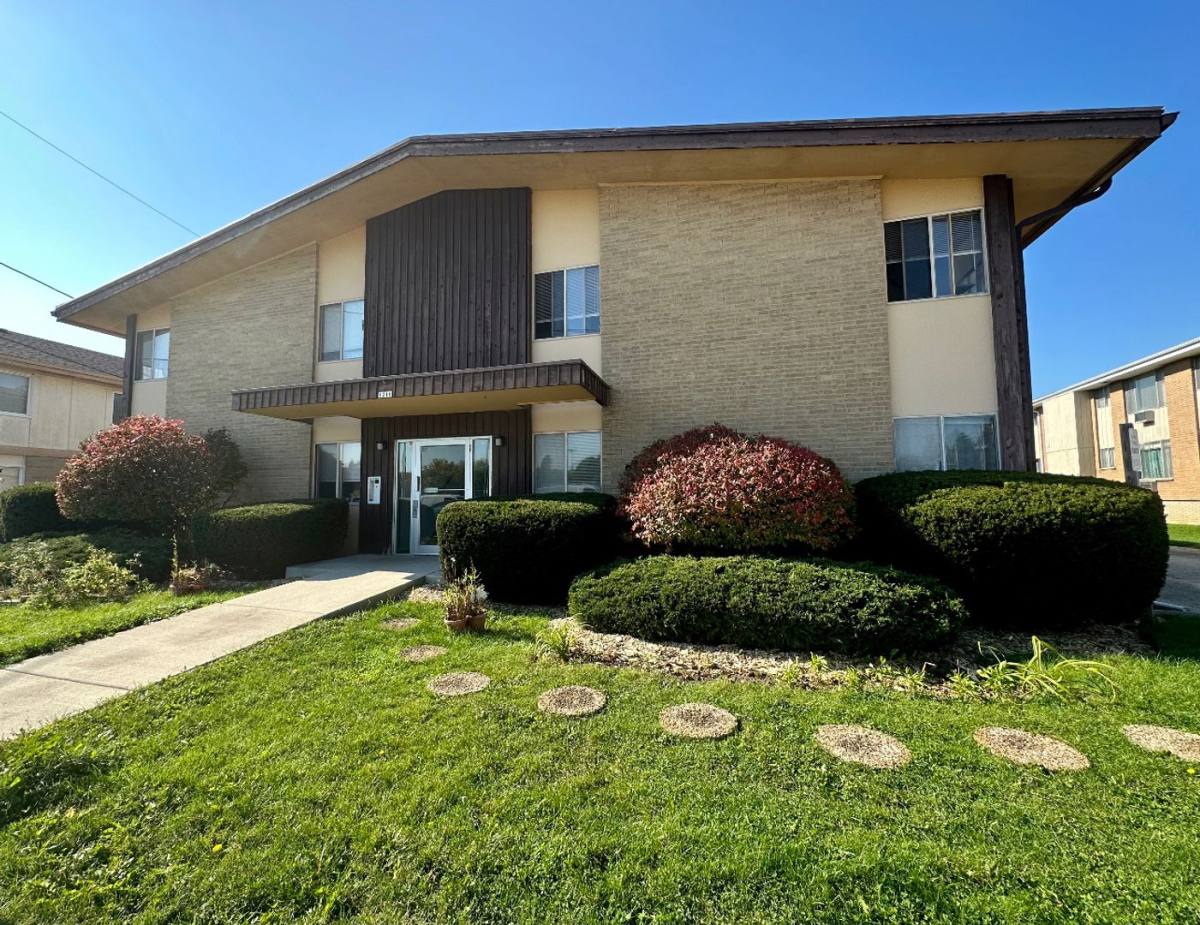 Apartment for rent at 1216 Memorial Dr, South Milwaukee, WI 53172