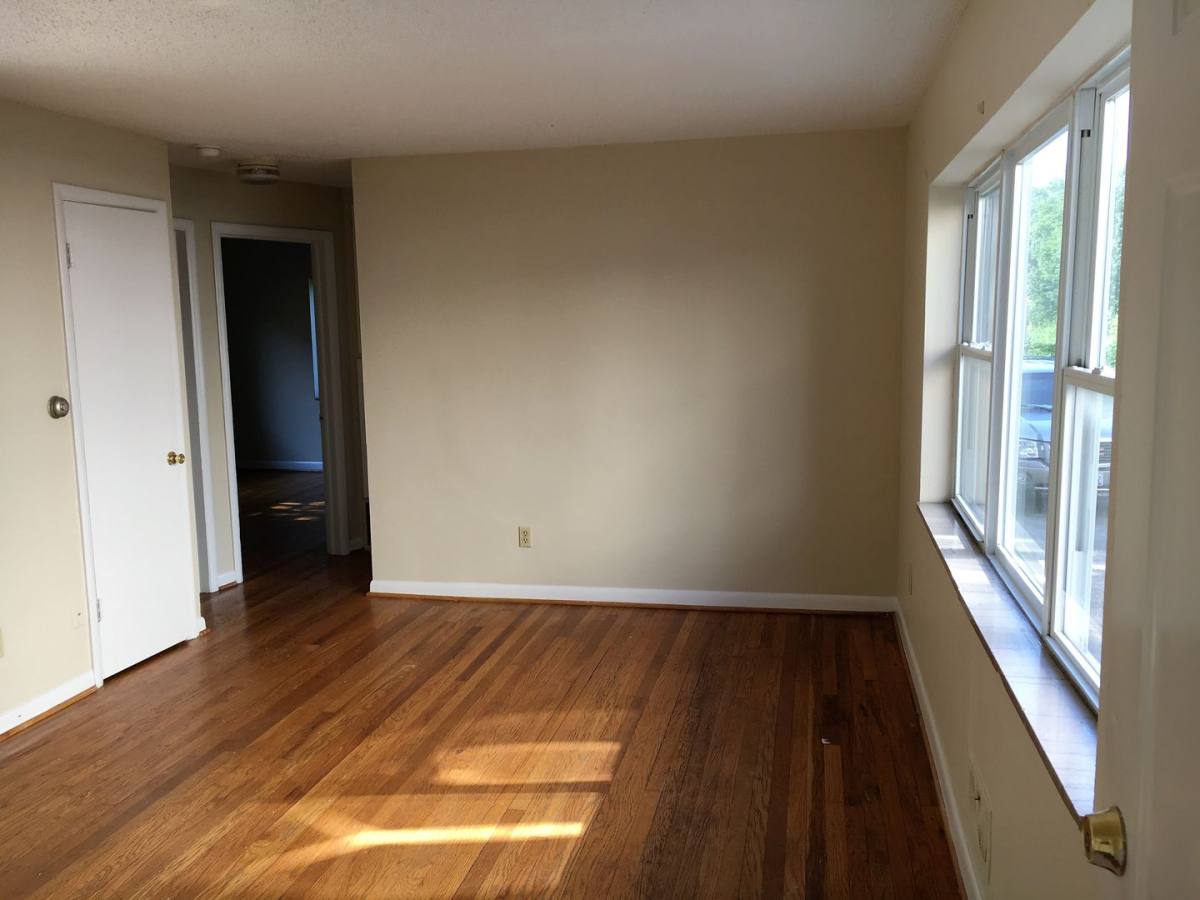 Apartment for rent at 460 E Norwich Ave, Columbus, OH 43201