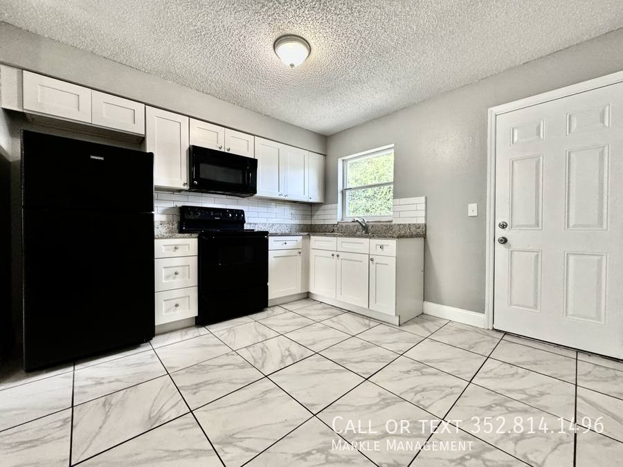 Apartment for rent at 1013 Beecher St #1, Leesburg, FL 34748