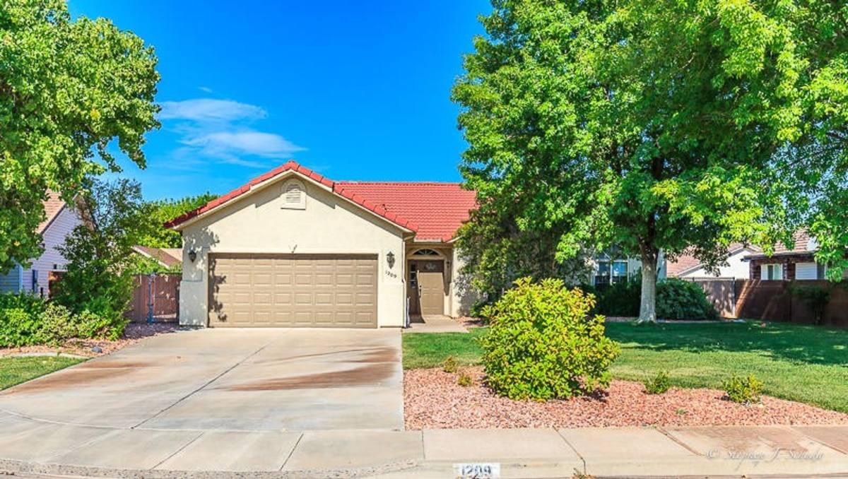 House for rent at 1209 N 1610 W Circle, Saint George, UT 84770