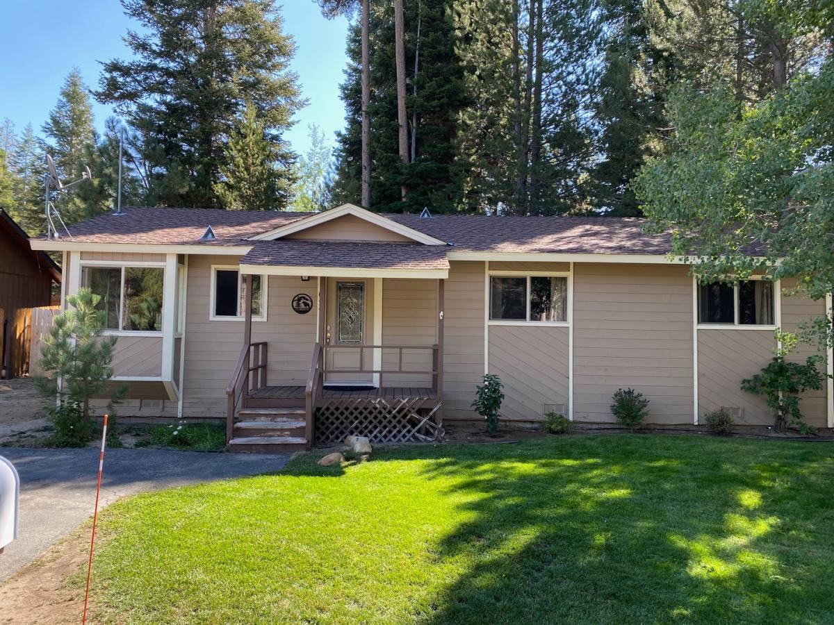 House for rent at 1655 Bakersfield St, South Lake Tahoe, CA 96150