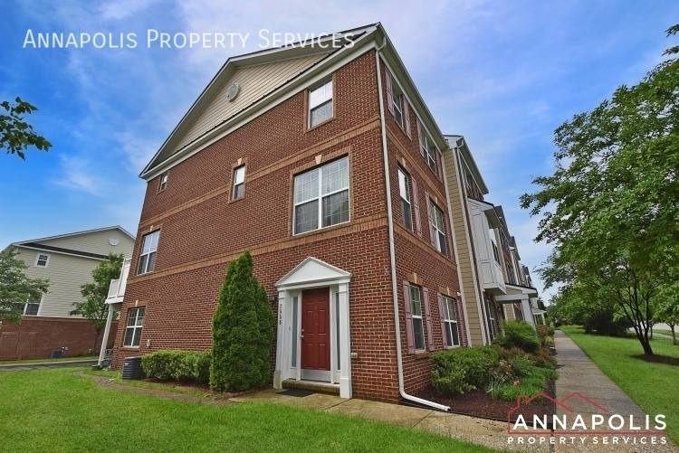 Townhouse for rent at 2550 Cherry Tree Rd, Hanover, MD 21076