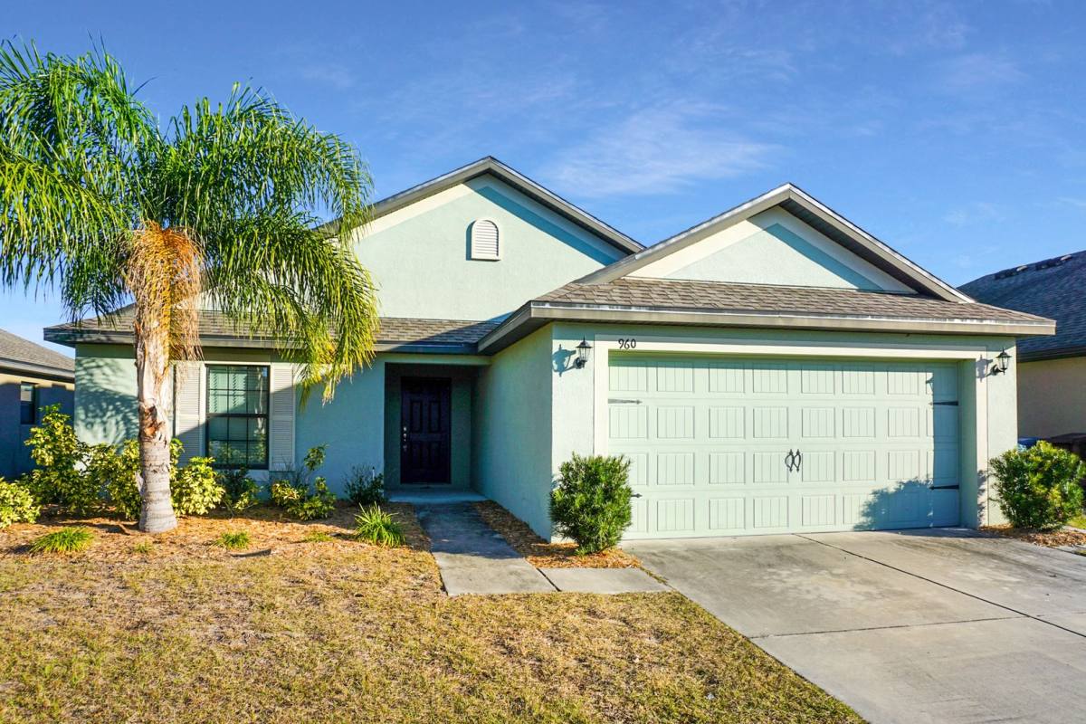 House for rent at 960 Woodlark Dr, Haines City, FL 33844