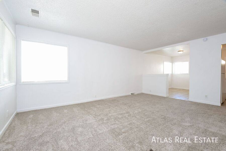 Apartment for rent at 916 N Osceola St, Denver, CO 80204