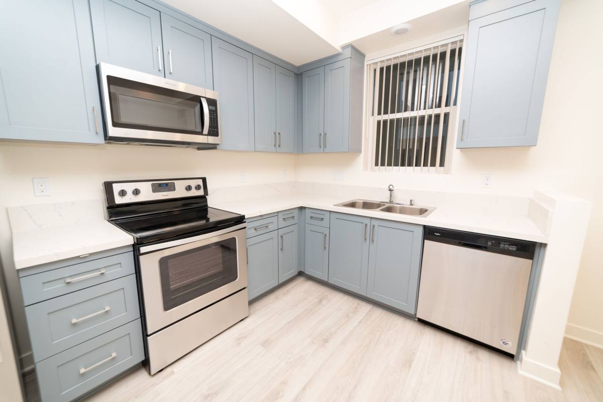 Apartment for rent at 11433 Albers St, North Hollywood, CA 91601