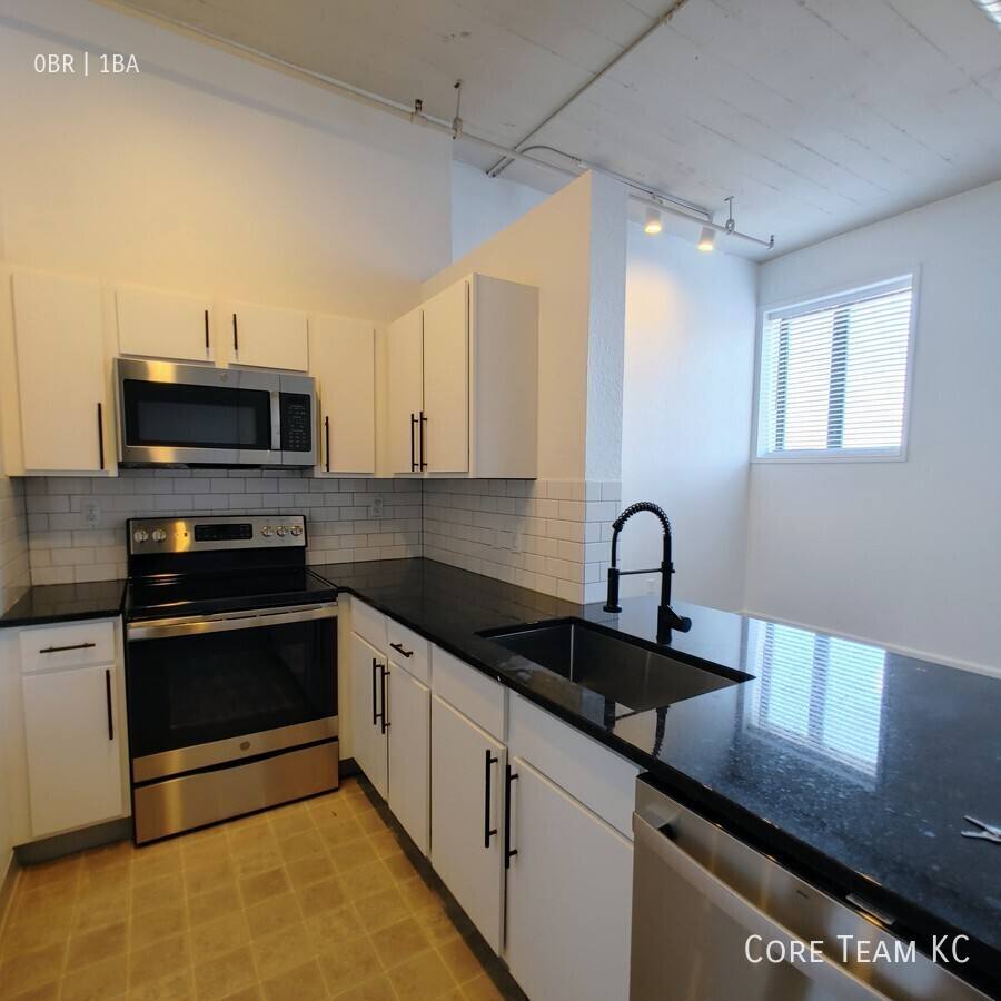 Apartment for rent at 320 W 7th St #408, Kansas City, MO 64105