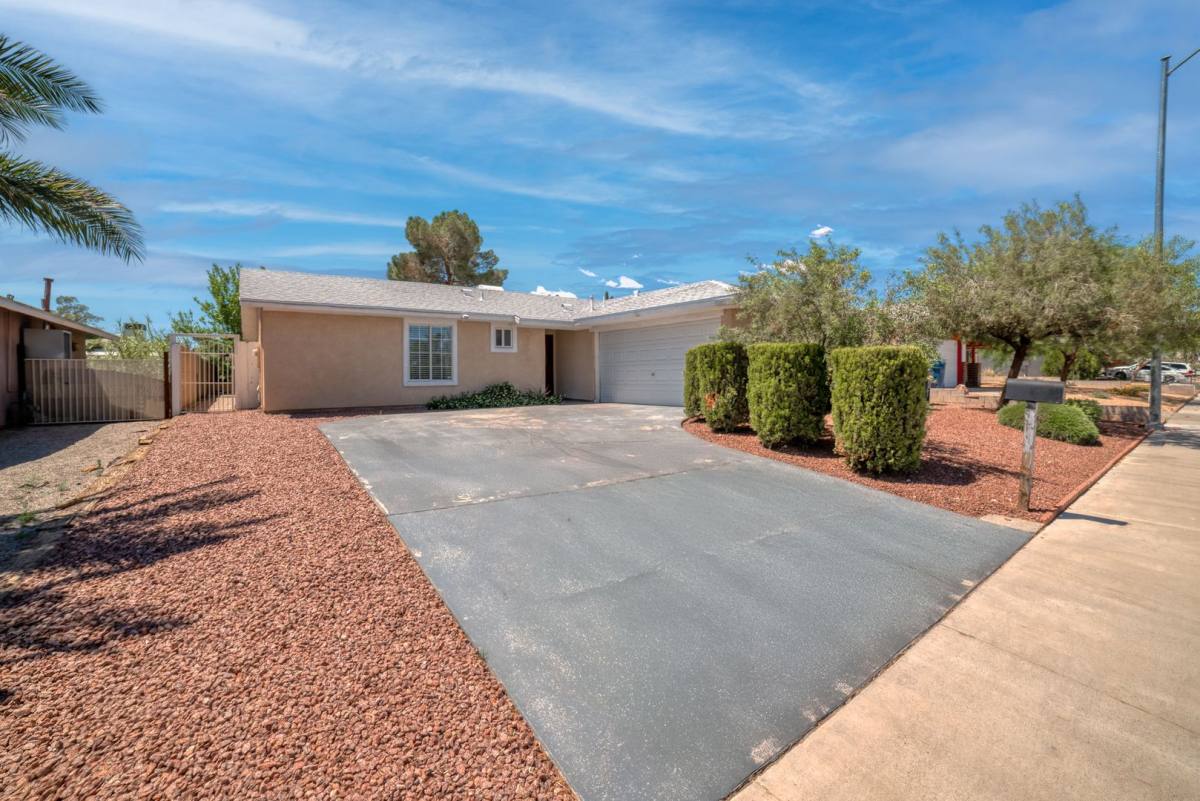 House for rent at 6447 Newville Ave, Las Vegas, NV 89103