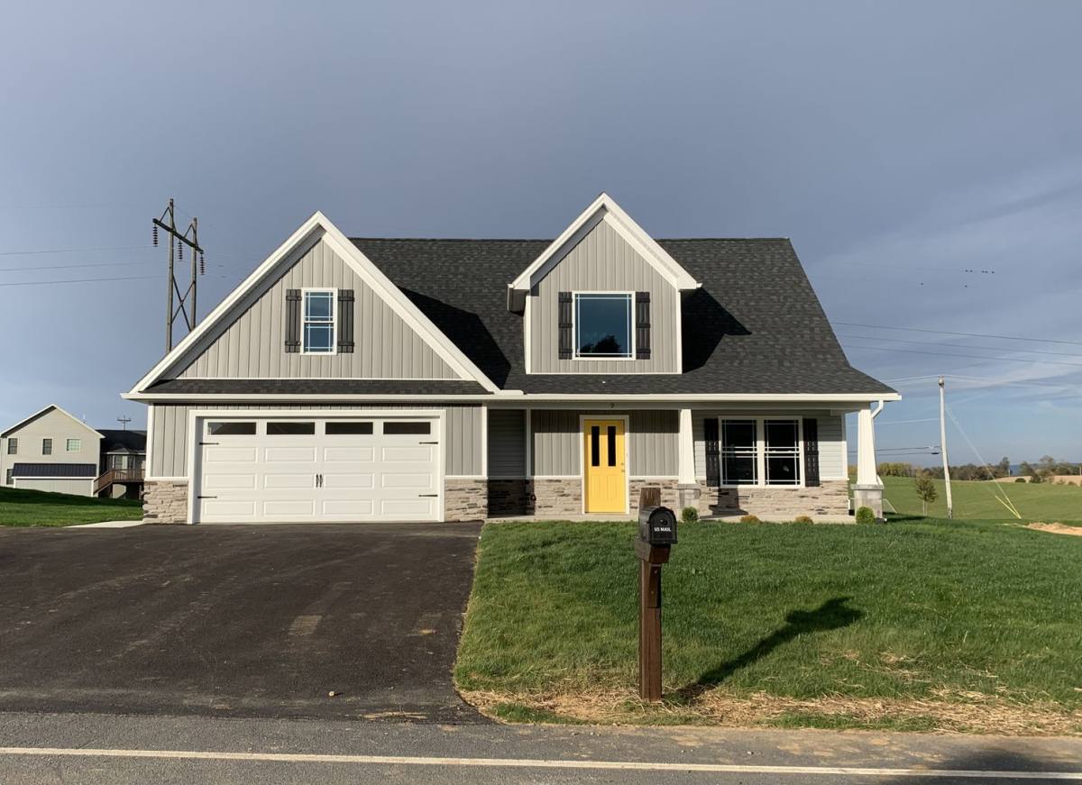 House for rent at 9 Feather Dr, Shippensburg, PA 17257