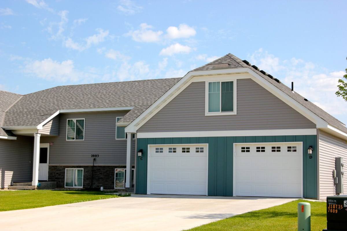 Apartment for rent at 2803 15th Ave NW, Minot, ND 58703