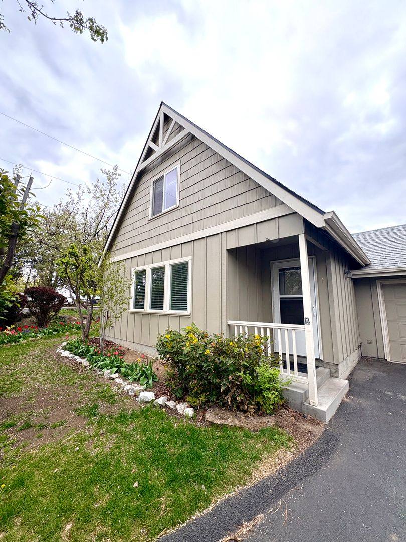 House for rent at 63307 NW Britta St, Bend, OR 97703