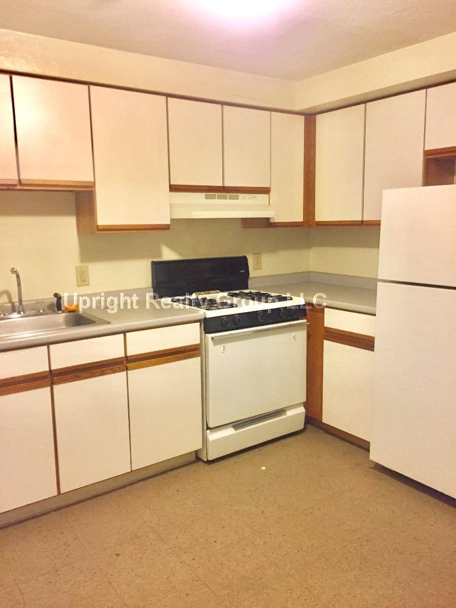 Townhouse for rent at 4 Adams Circle #F, Middleboro, MA 02346