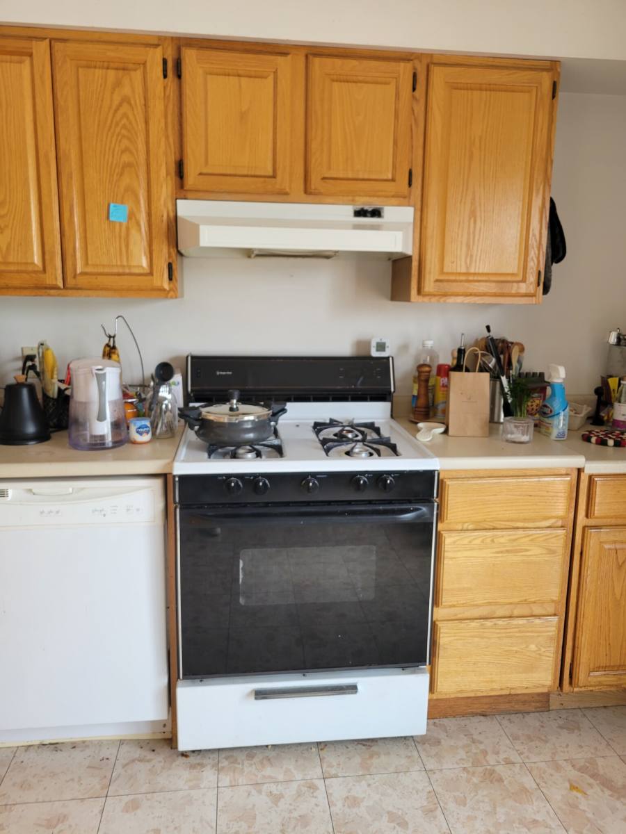 Apartment for rent at 10 Morgan Place #2, Newton, MA 02458