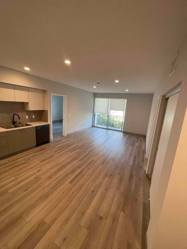 Apartment for rent at 10925 Hartsook St, North Hollywood, CA 91601