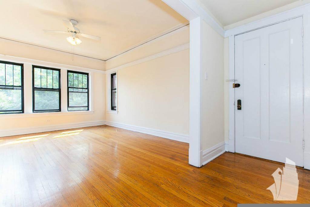 Apartment for rent at 2516 N Kedzie Blvd #1W, Chicago, IL 60647
