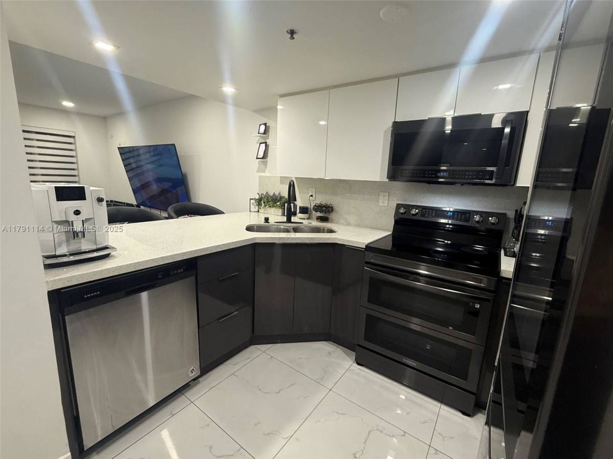Apartment for rent at 55 E 4th St #204, Hialeah, FL 33010