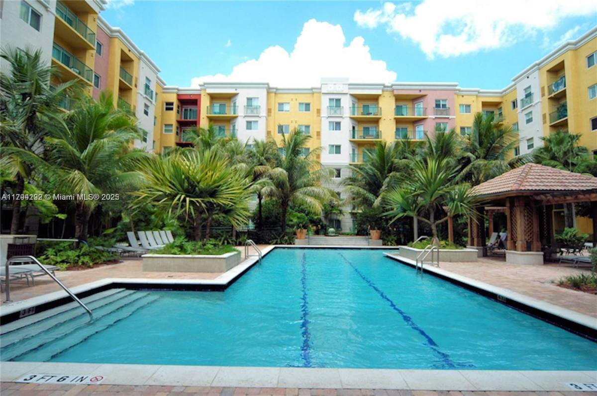Apartment for rent at 6001 SW 70th St #543, Miami, FL 33143