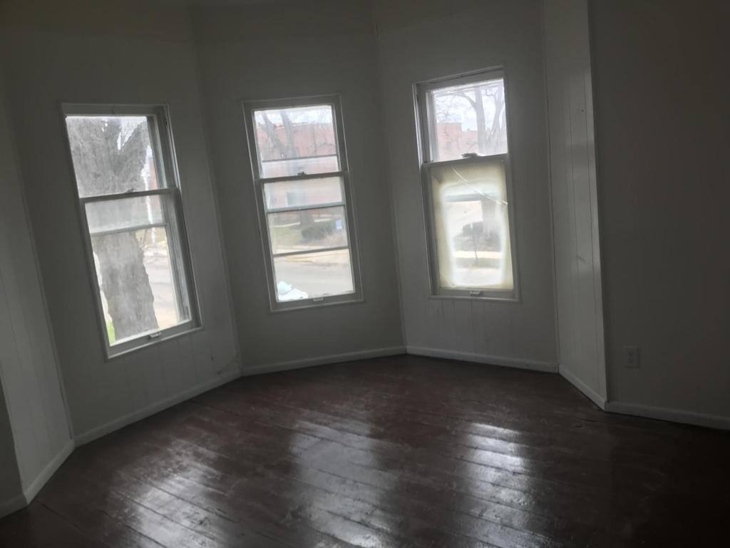 Apartment for rent at 614 1 2 W Stephenson St, Freeport, IL 61032