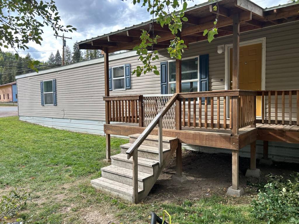 House for rent at 35219 US-Highway 2, Libby, MT 59923