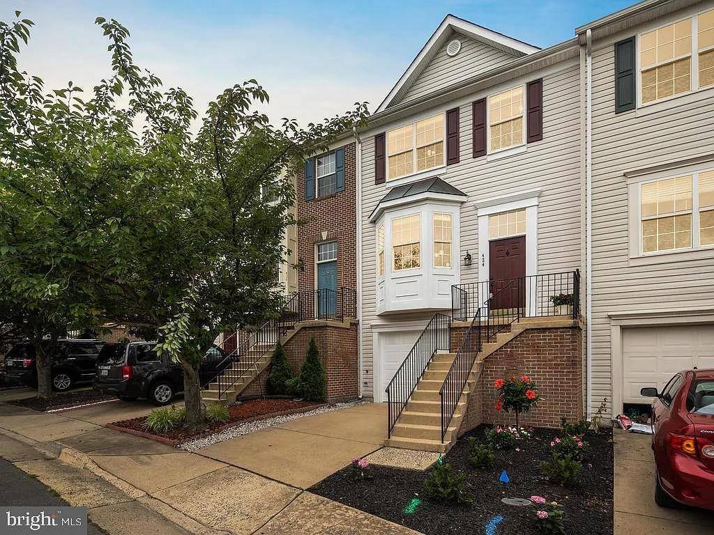 424 Lilac Terrace NE, Leesburg, VA 20176