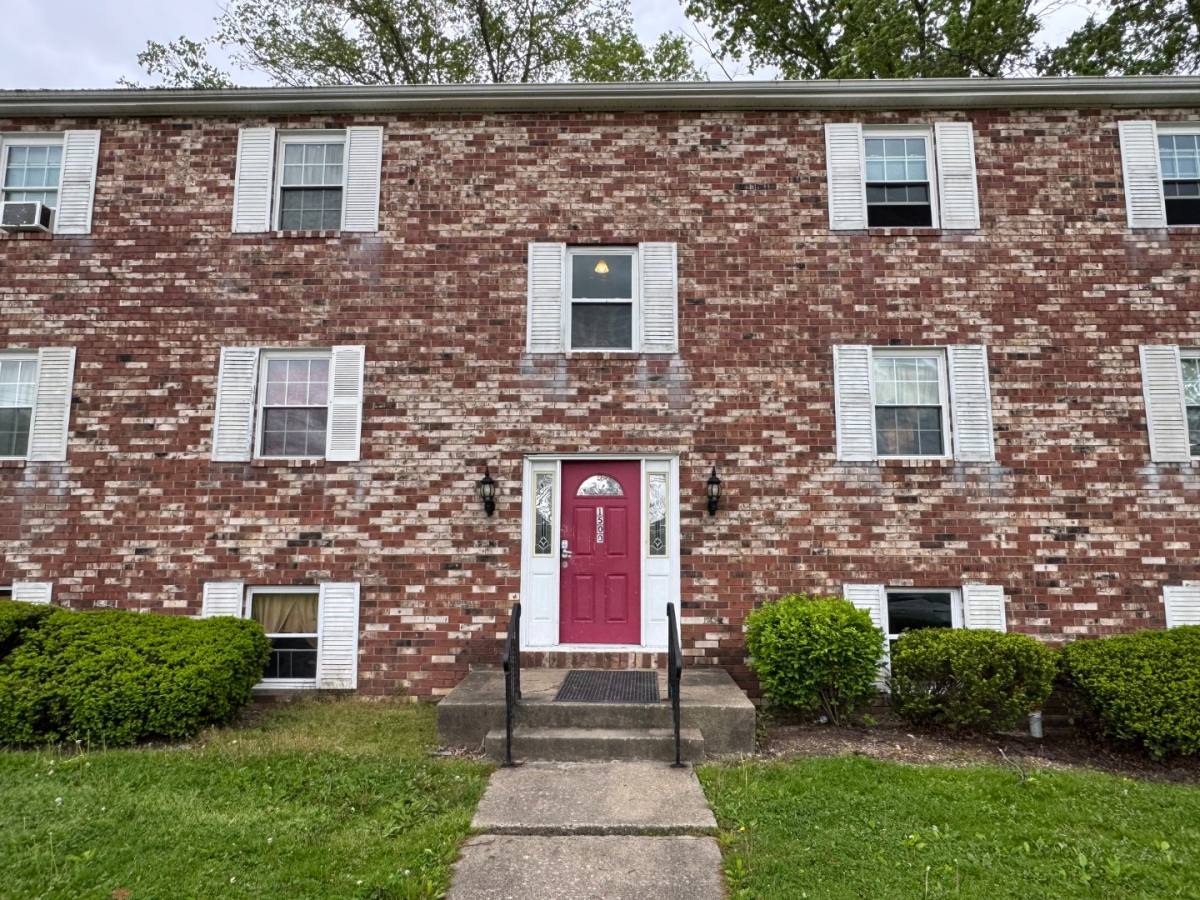 Apartment for rent at 1500 Stewart Circle NW #2, Warren, OH 44485