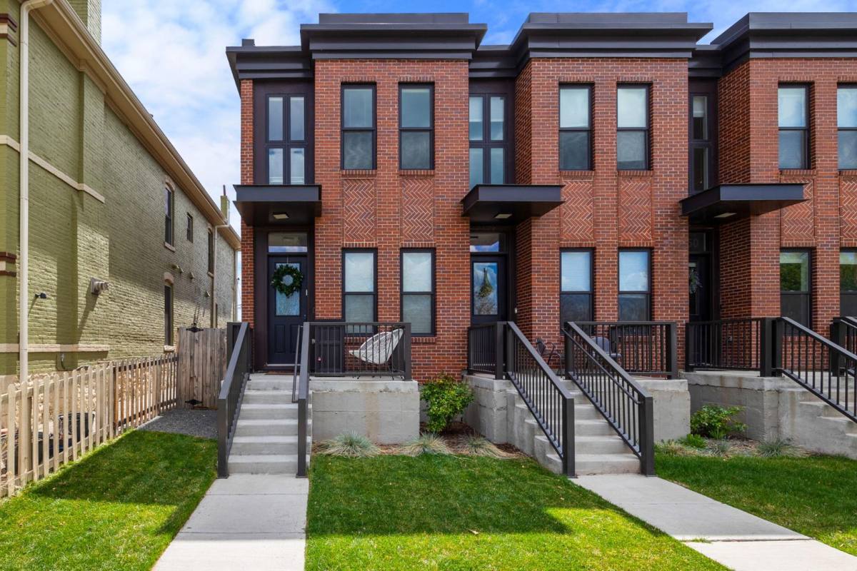 Townhouse for rent at 2854 California St, Denver, CO 80205