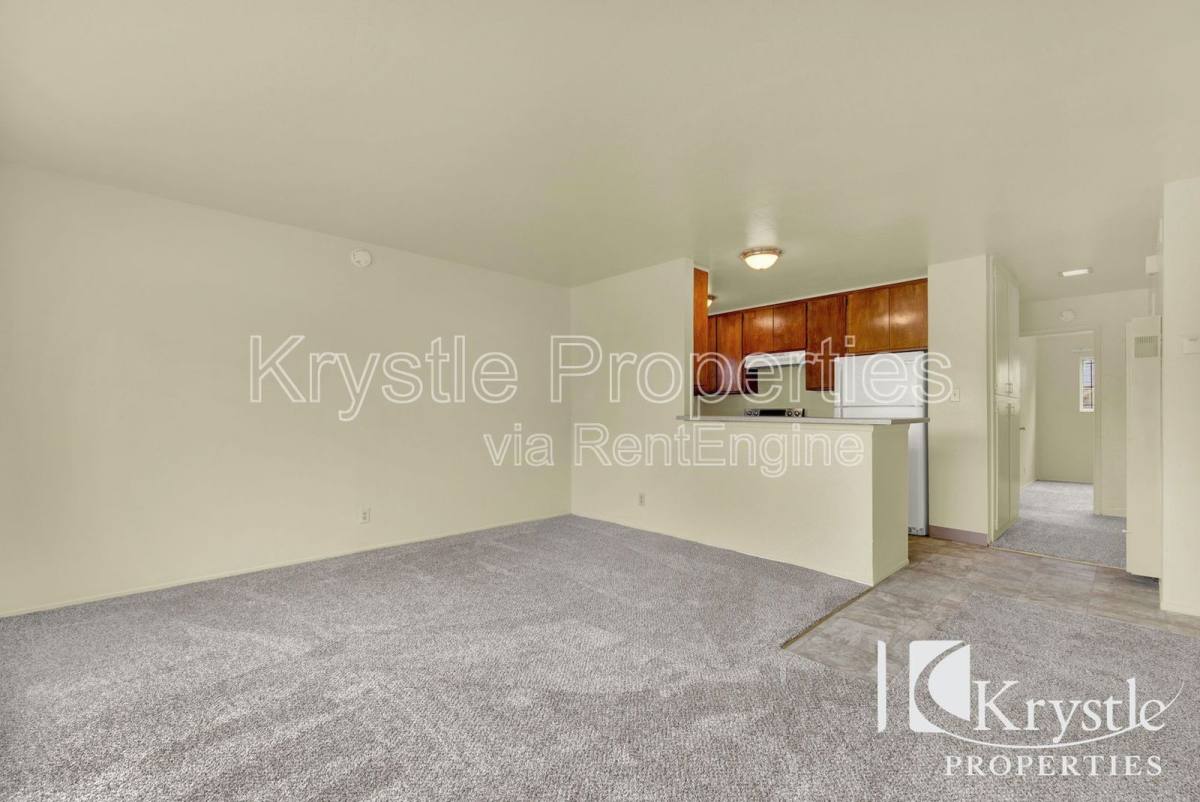 Apartment for rent at 1160 Rice St, Vallejo, CA 94590