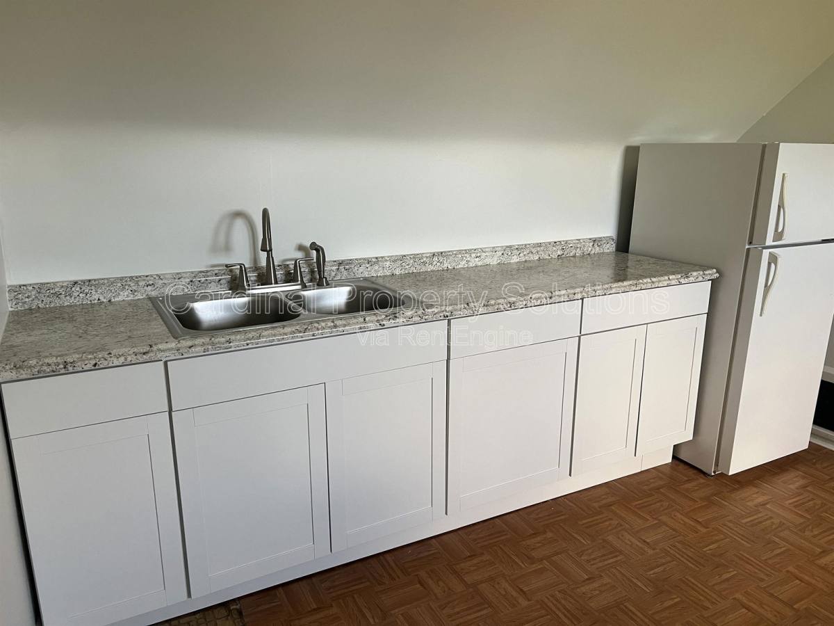 Apartment for rent at 2710 Ruberg Ave #3, Cincinnati, OH 45211