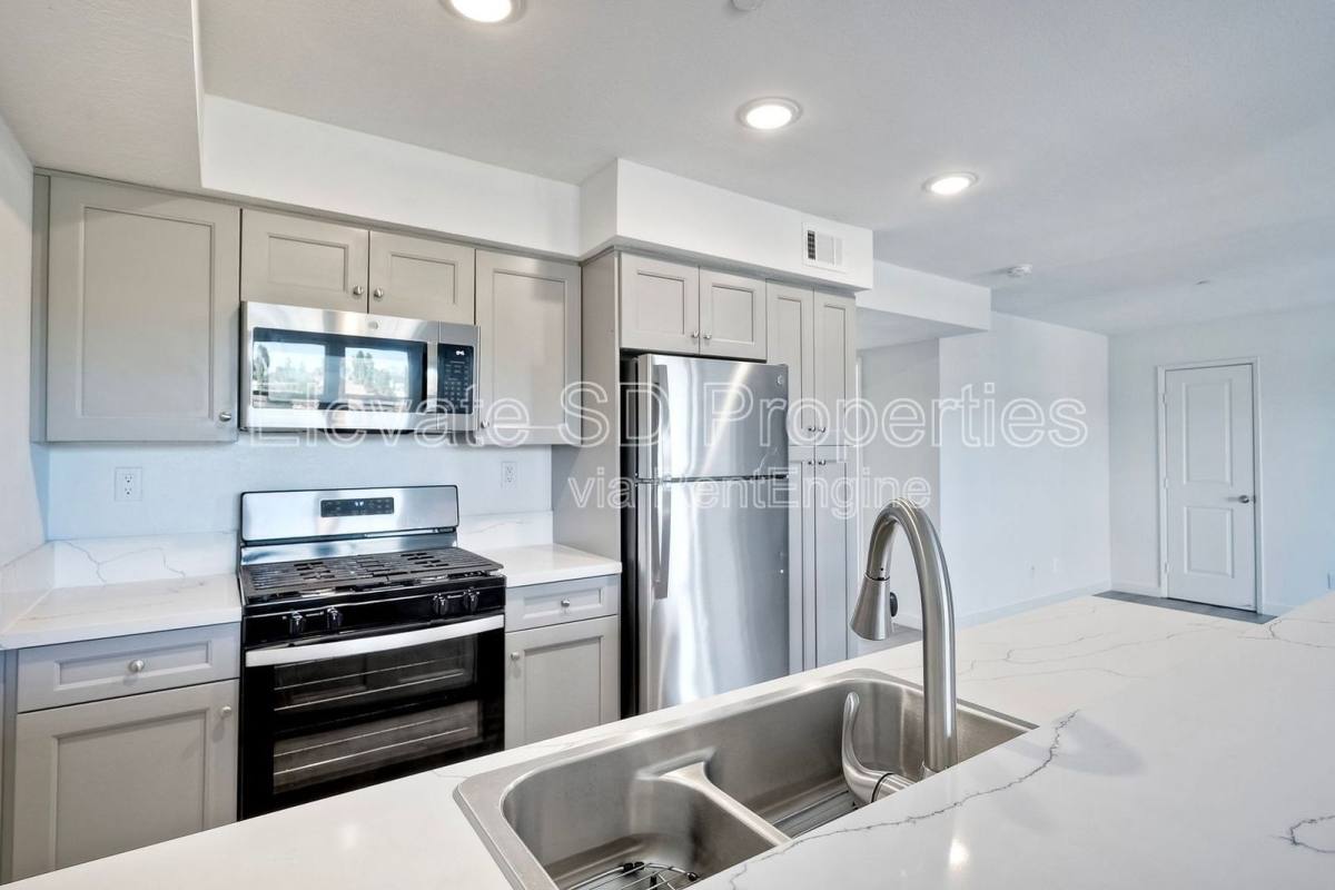 Apartment for rent at 1819 E 9th St #203, National City, CA 91950
