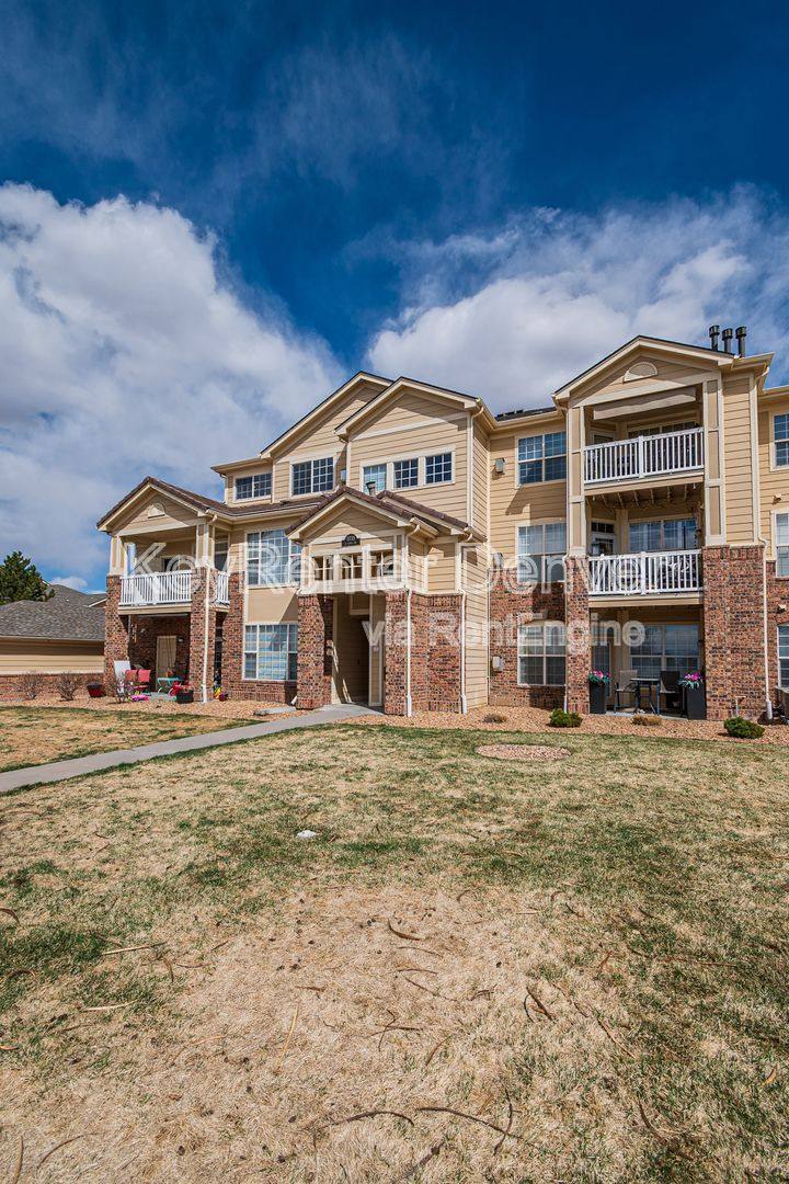 Apartment for rent at 5735 N Genoa Way #207, Aurora, CO 80019