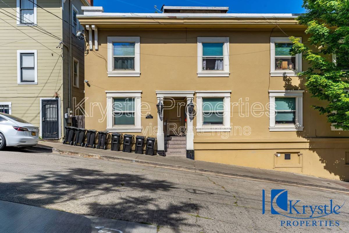 Apartment for rent at 310 W St #1, Crockett, CA 94525