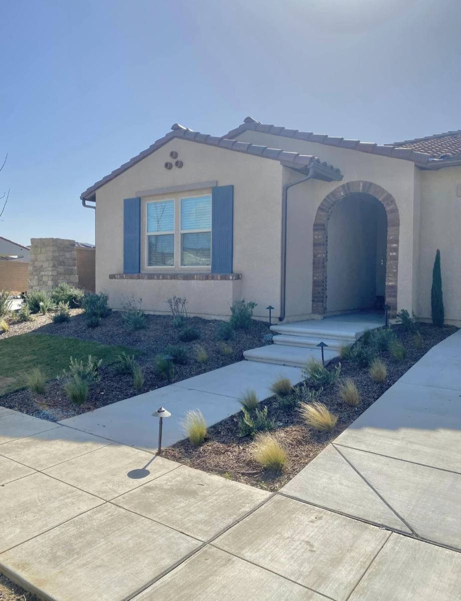 House for rent at 972 Little Canyon Dr, Madera, CA 93636